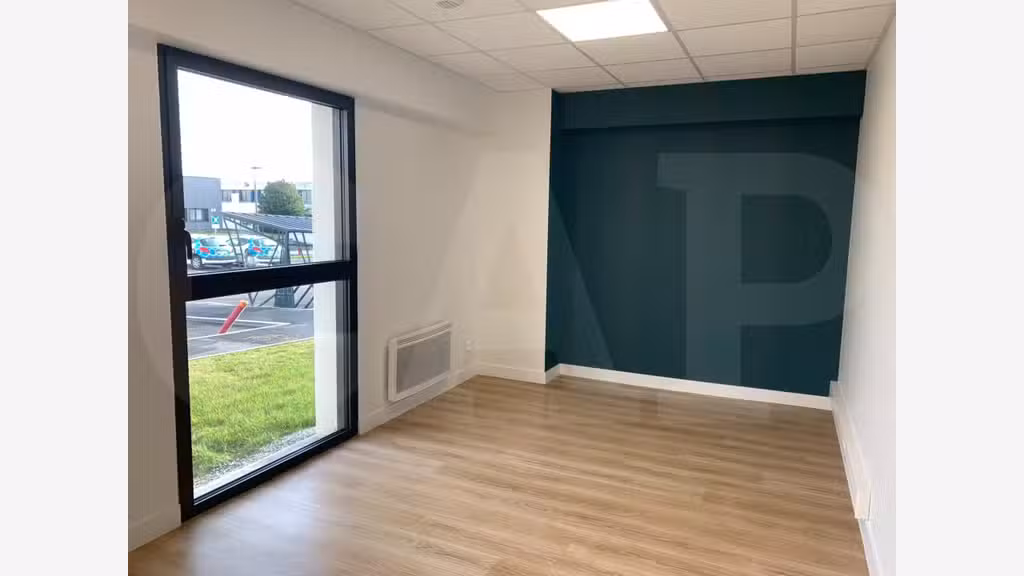 A louer bureaux 130m² à Lanester pôle Technellys
