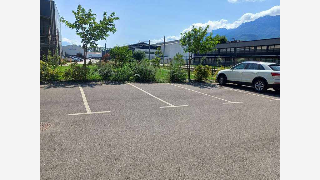 Local industriel de 300m² à louer le Cheylas (38)