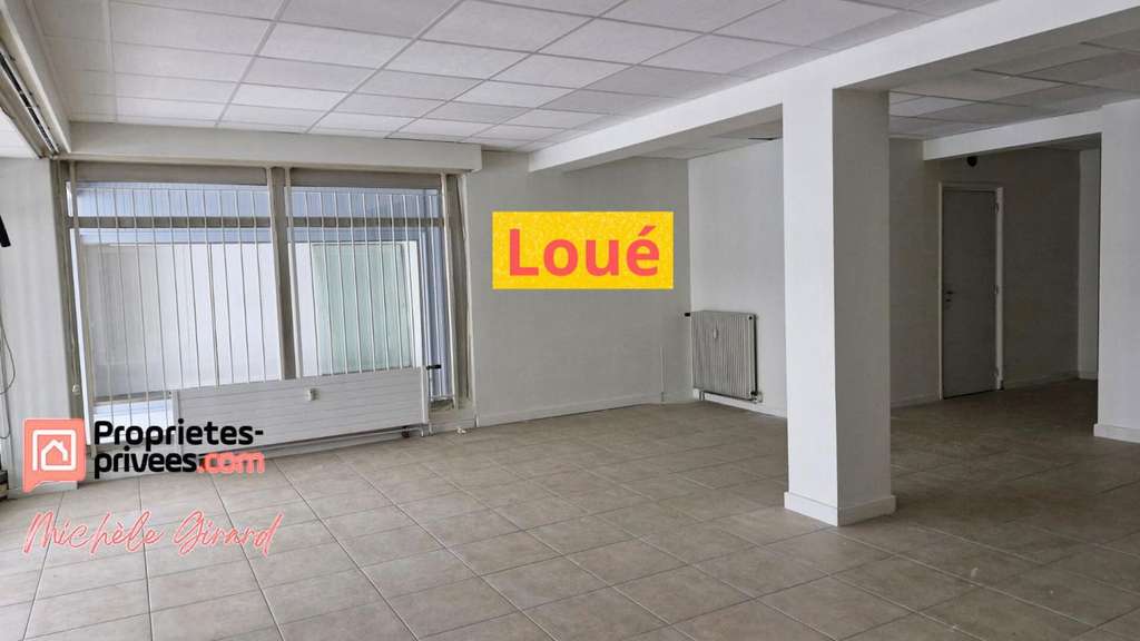 A louer local commercial 250m² au Coteau 