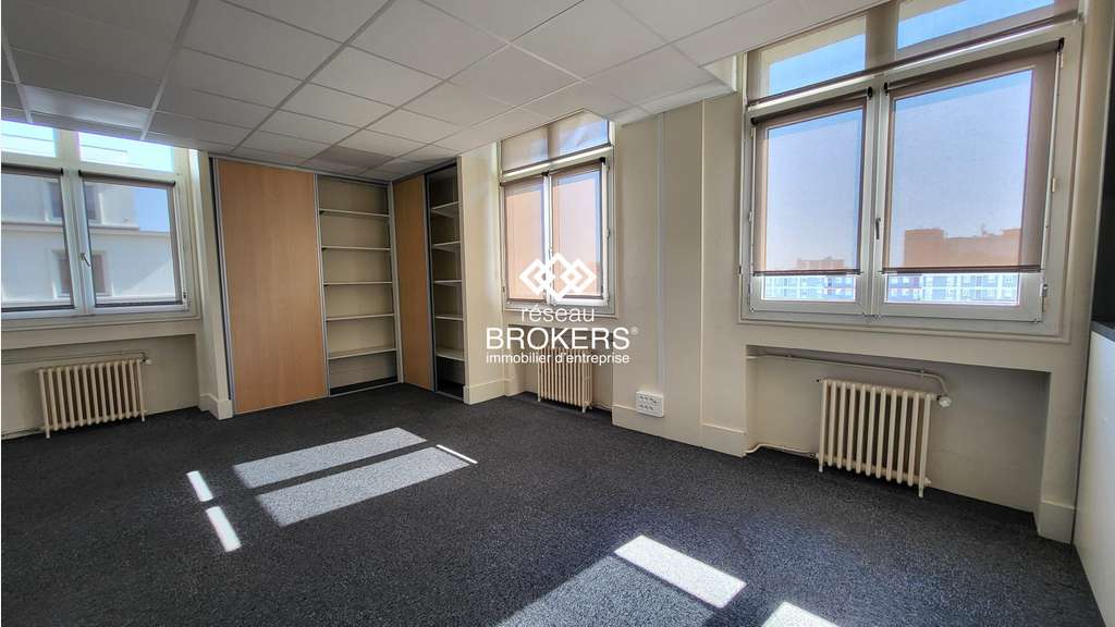 A louer bureaux spacieux 278m² au Havre centre