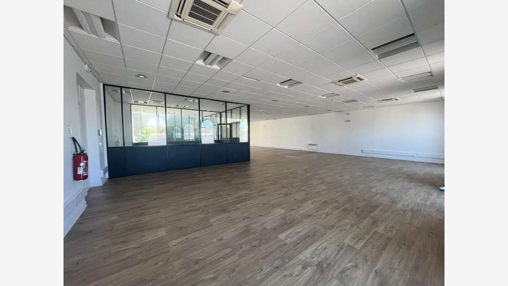 À louer bureaux 236m² proche des Docks du Havre