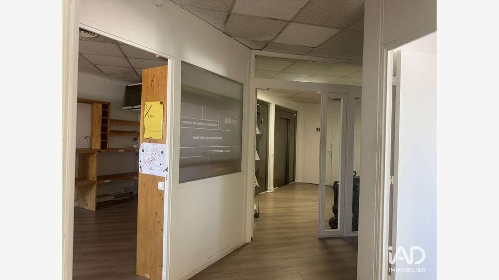 Loue bureau 210m² au 7ème étage au Kremlin-Bicêtre