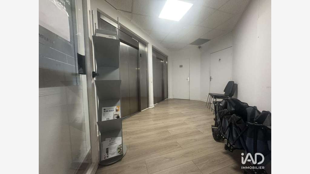 Loue bureau 210m² au 7ème étage au Kremlin-Bicêtre
