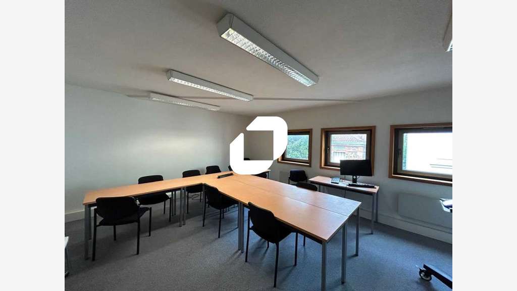 A louer Bureaux 361m² Le kremlin bicetre