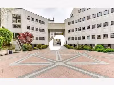 A louer Bureaux 361m² Le kremlin bicetre