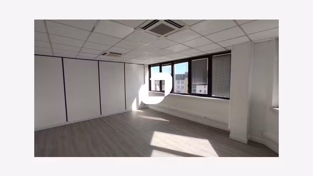 A louer Bureaux 196m² Le kremlin bicetre