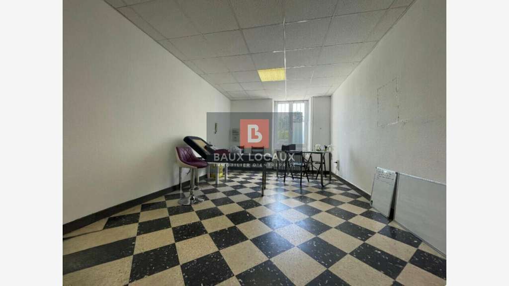 A louer bureaux 25m² RDC au Pontet