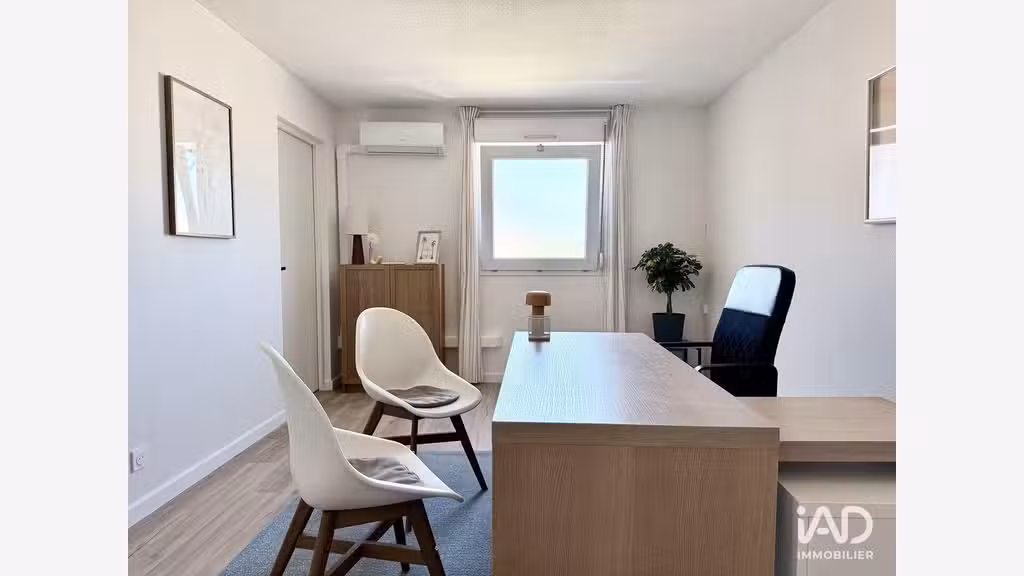 A louer bureau profession médicale 17m² Le Pradet