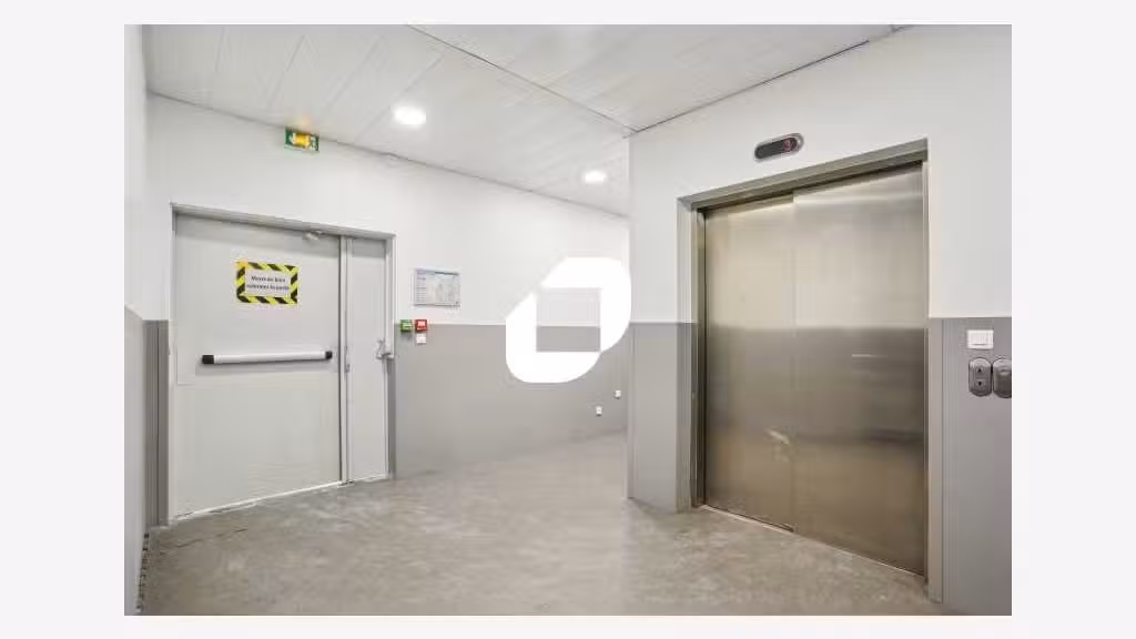 A louer Bureaux 2114m² Le pre saint gervais