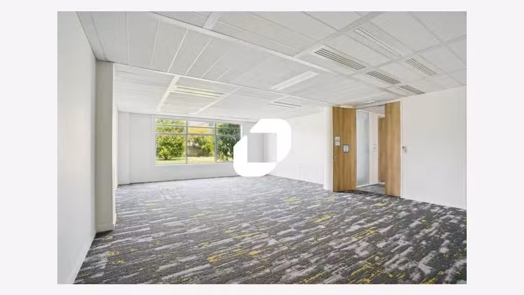 A louer Bureaux 2114m² Le pre saint gervais