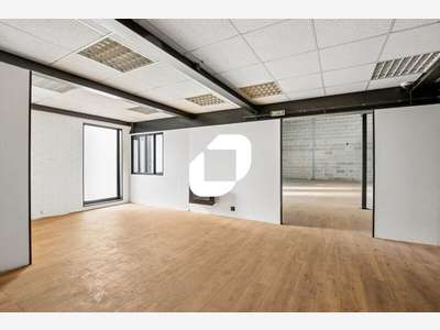 A louer Bureaux 449m² Le thillay