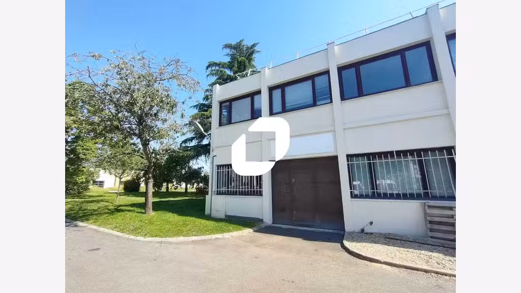 A louer Bureaux 36m² Les loges en josas