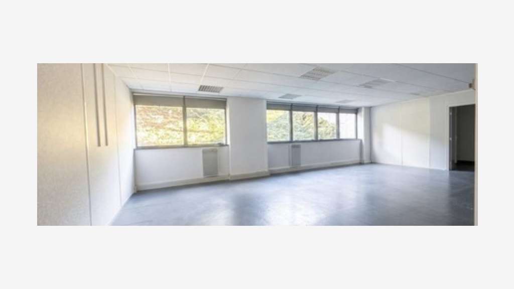 Bureaux de 61 à 206m² à louer Les Ulis