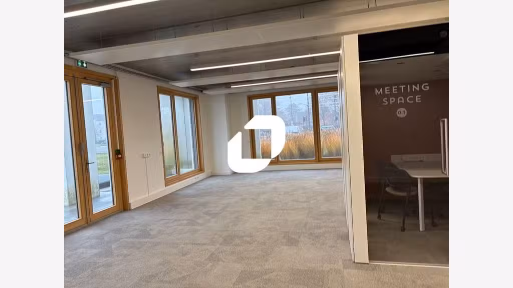 A louer Bureaux 2001m² Lezennes