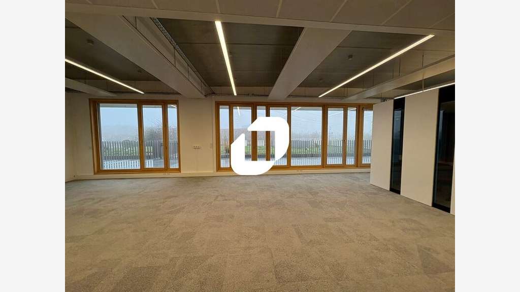 A louer Bureaux 2001m² Lezennes