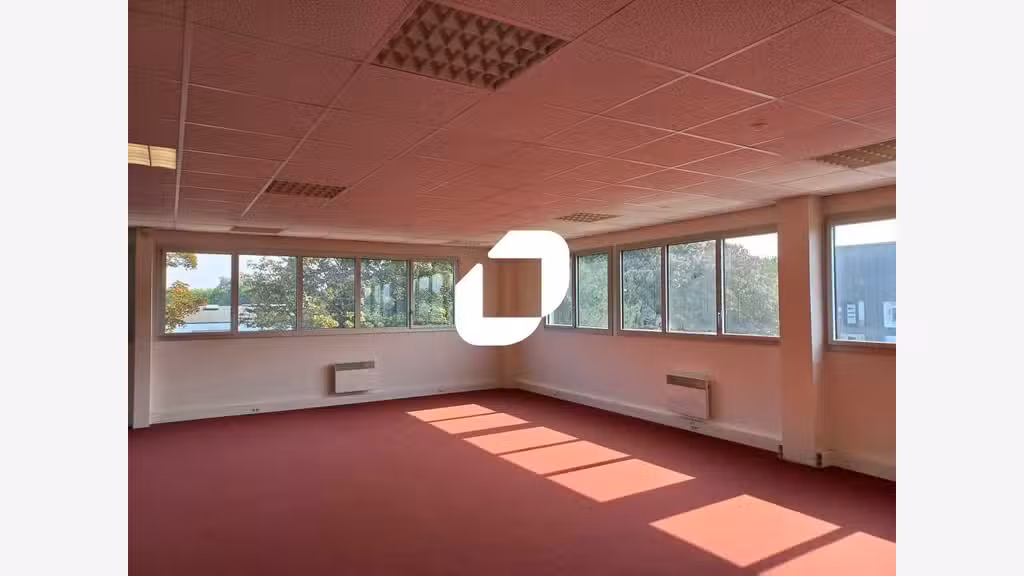 A louer Bureaux 642m² Lezennes