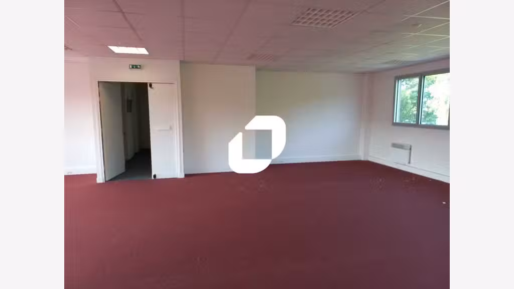 A louer Bureaux 642m² Lezennes