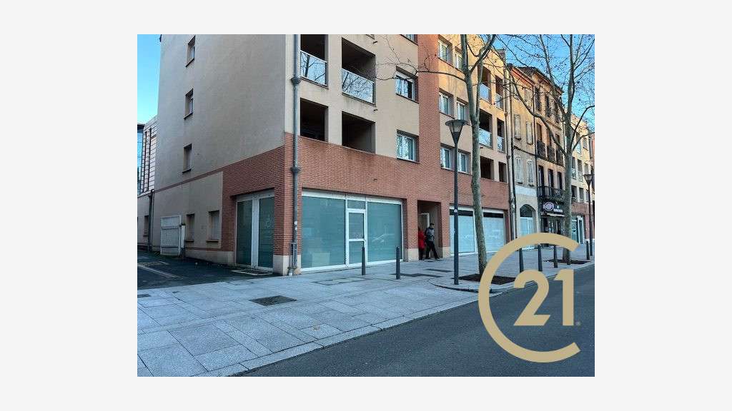 A louer local 175m²  avec vitrine à Albi centre
