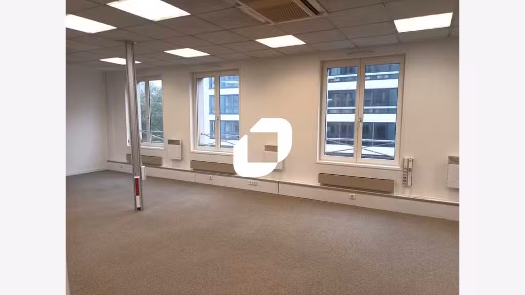 A louer Bureaux 880m² Lille