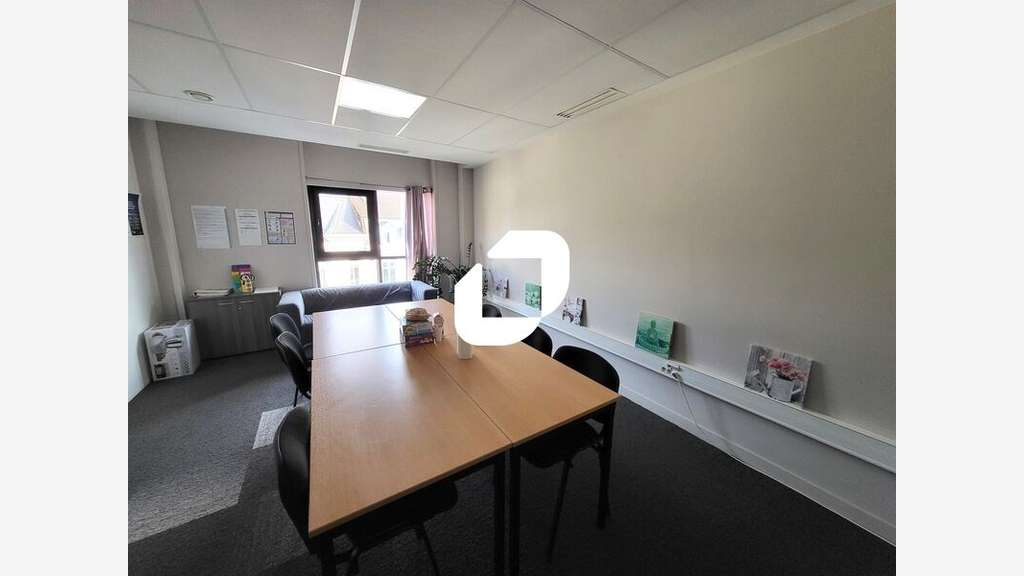 A louer Bureaux 451m² Lille