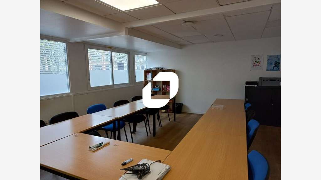 A louer Bureaux 654m² Lille