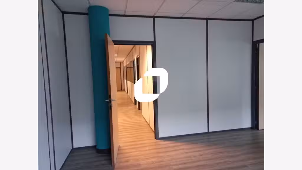 A louer Bureaux 596m² Lille