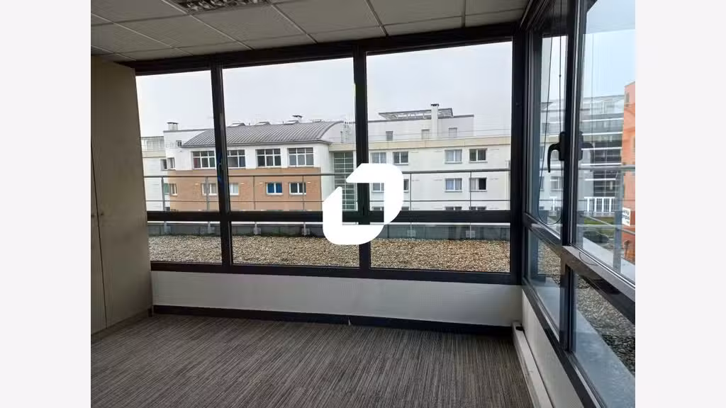 A louer Bureaux 596m² Lille