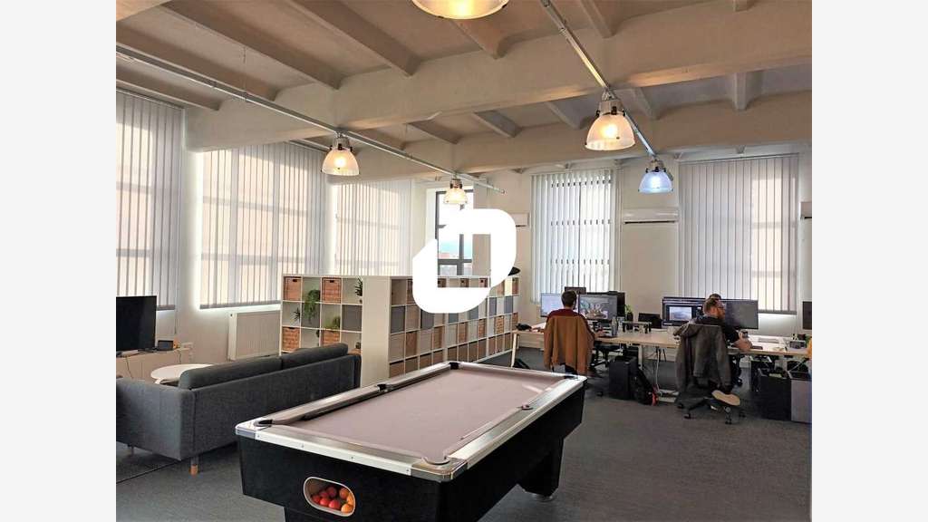 A louer Bureaux 2040m² Lille