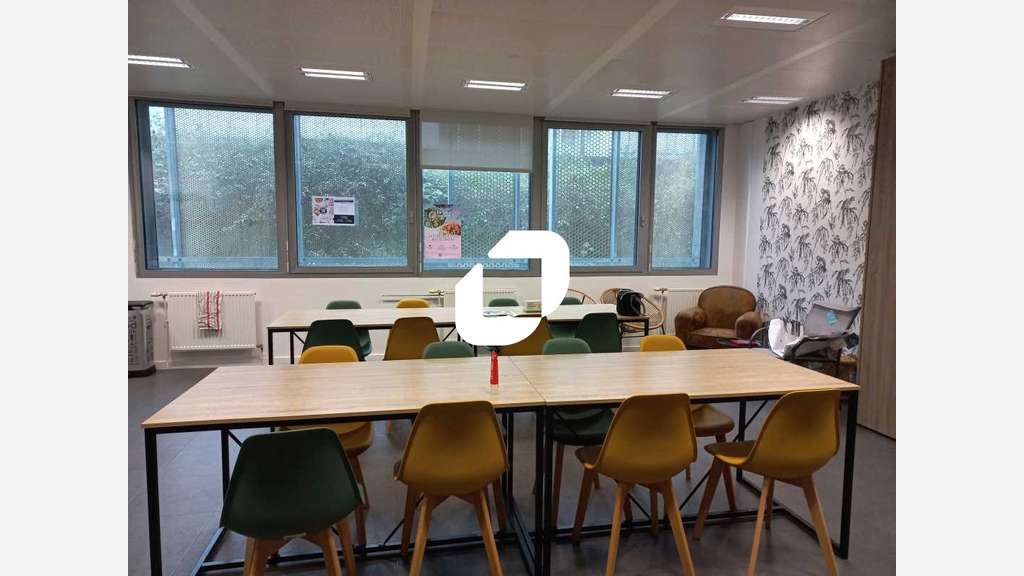 A louer Bureaux 4536m² Lille