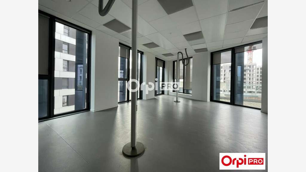 BUREAU - 400 m2 - LILLE (59800)
