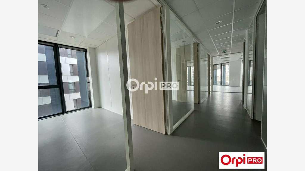 BUREAU - 400 m2 - LILLE (59800)