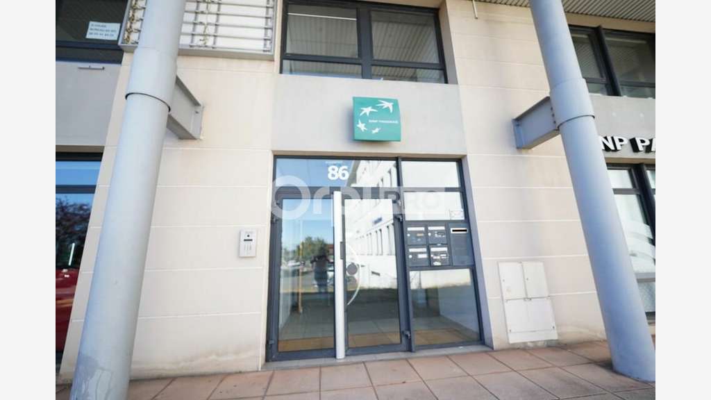 BUREAUX A LOUER - 89 m² - LIMAS