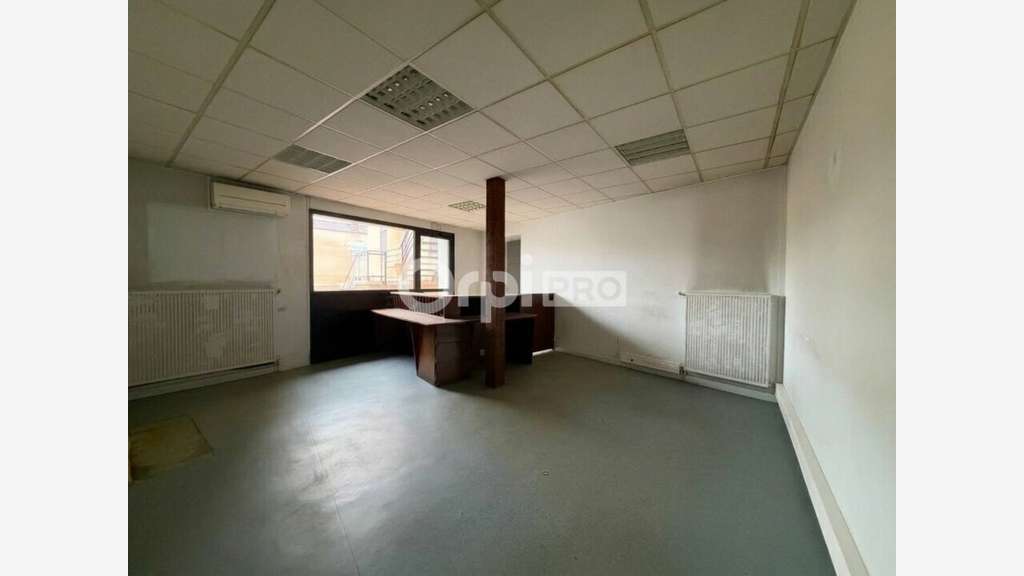 Bureaux de 103m² disponible à la location