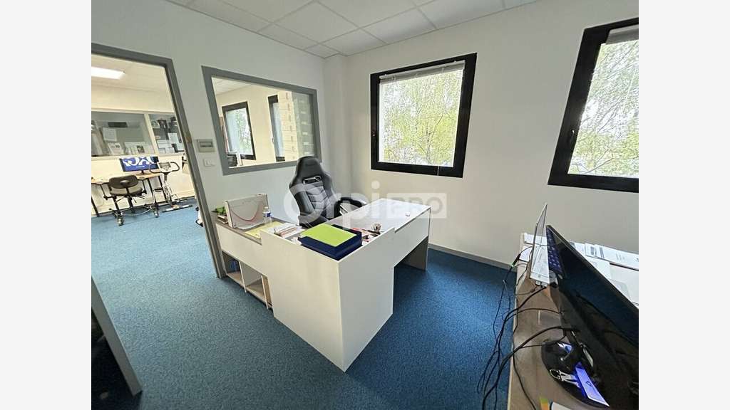 A louer bureaux 105m² à Limoges Ester technopole