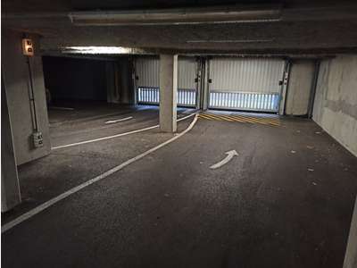 LOC Local 95m² - Agence-Bureaux 5.000 passages !