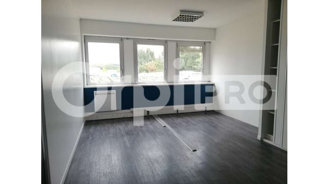 A louer bureaux 247m² centre affaires Limoges Nord