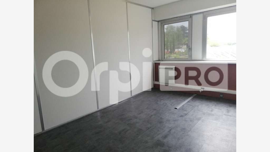 A louer bureaux 247m² centre affaires Limoges Nord