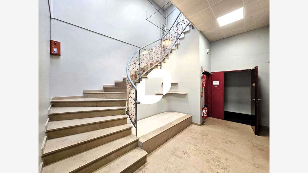 A louer Bureaux 843m² Limonest