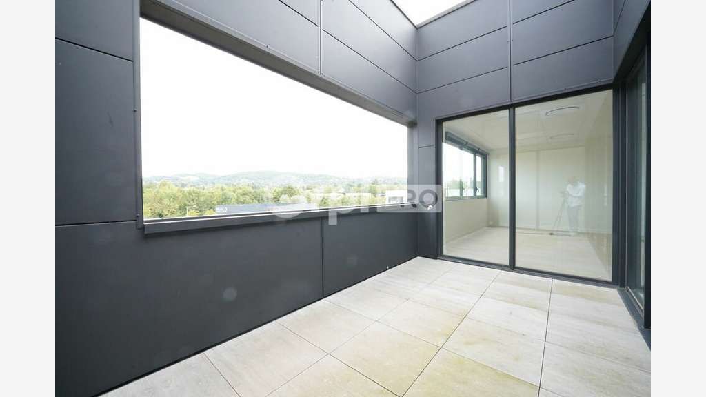 BUREAUX A LOUER - 260,40 m² - LIMONEST