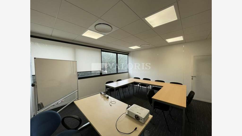 A louer bureaux de 120m² zone d'activités Limonest