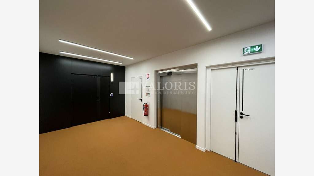 A louer bureaux de 120m² zone d'activités Limonest