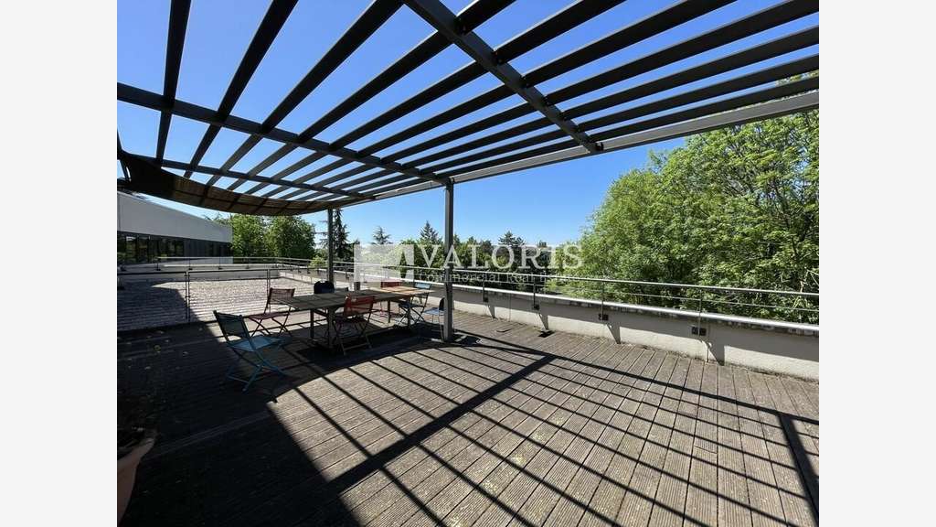 Bureaux de 2712m² à louer à Limonest Techlid