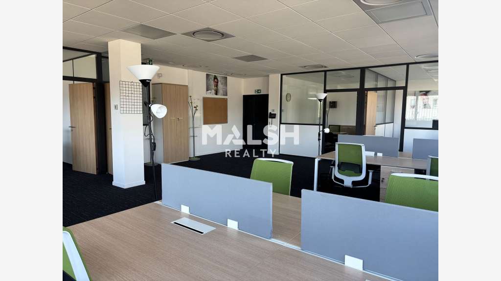 A LOUER - BUREAUX 149 m² - LIMONEST