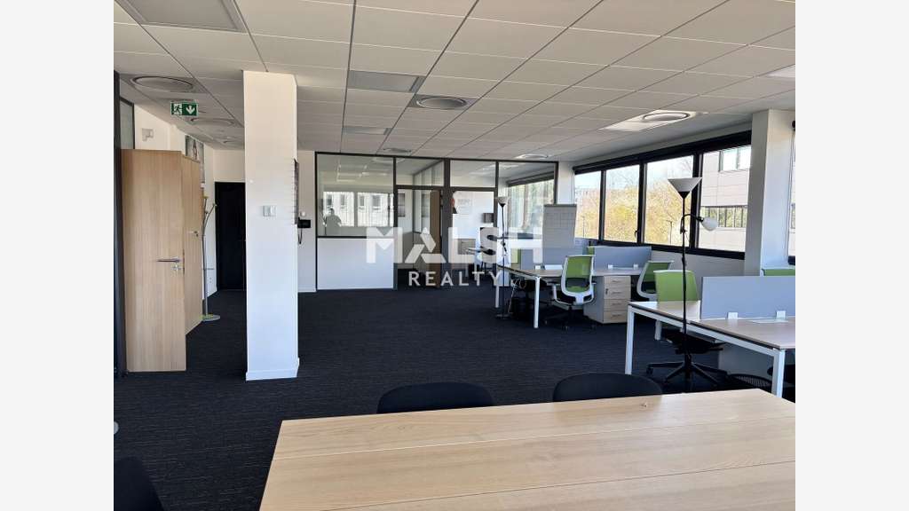 A LOUER - BUREAUX 149 m² - LIMONEST