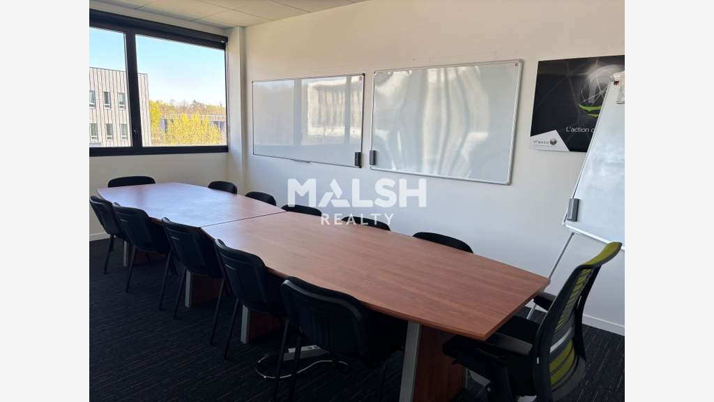 A LOUER - BUREAUX 149 m² - LIMONEST