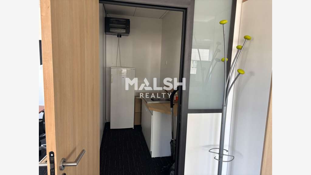 A LOUER - BUREAUX 149 m² - LIMONEST