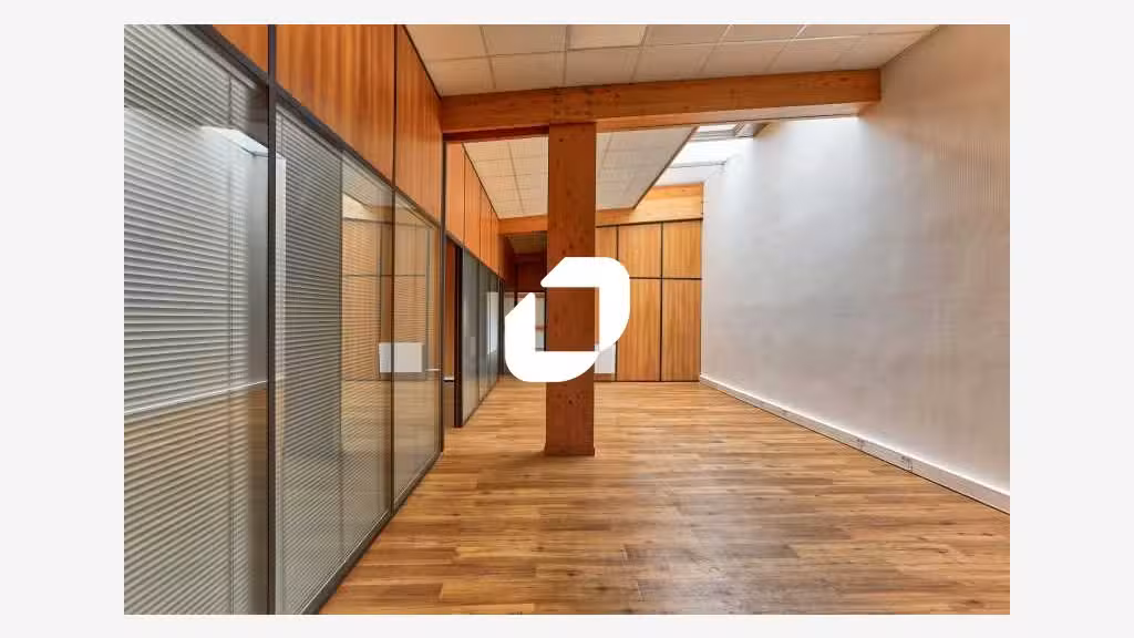 A louer Bureaux 158m² Linas