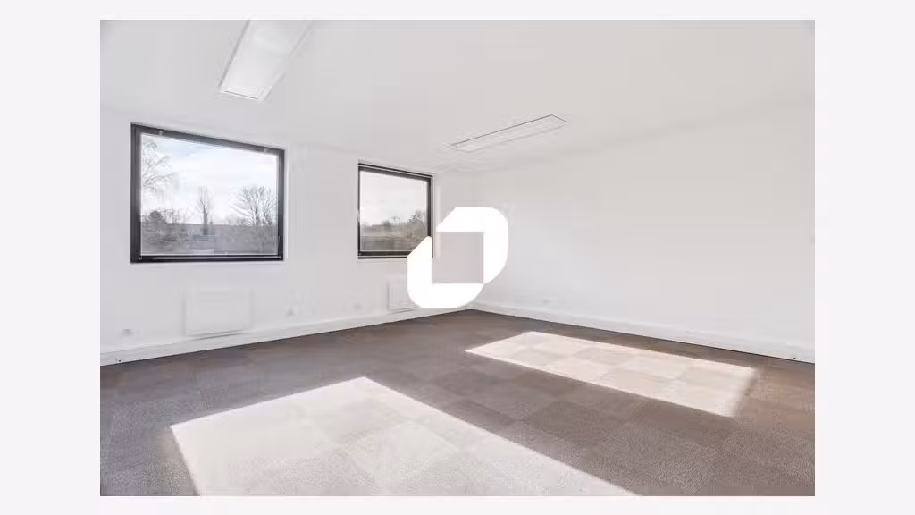 A louer Bureaux 161m² Lognes