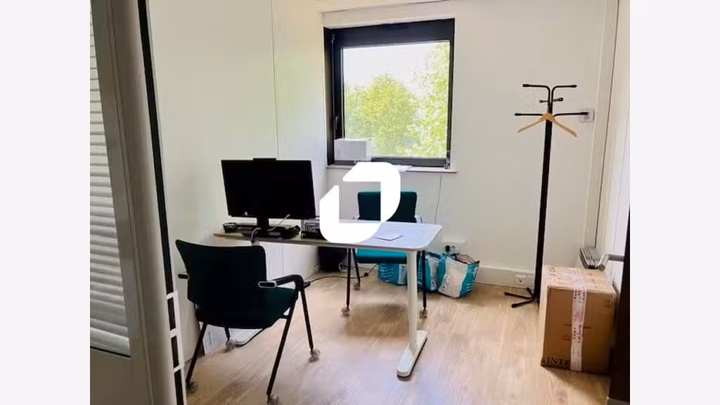 A louer Bureaux 101m² Lognes