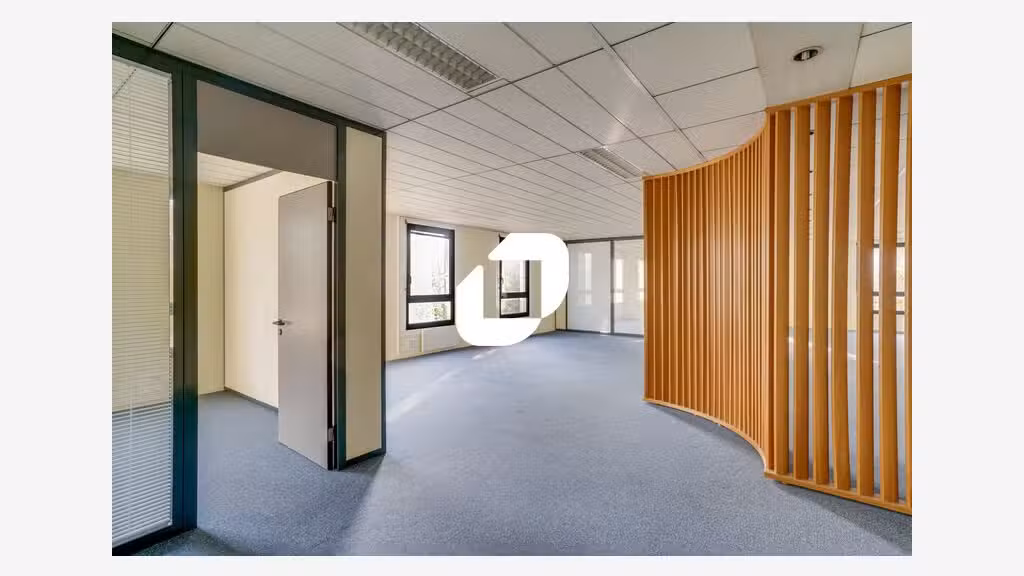 A louer Bureaux 1748m² Lognes
